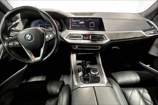 Photo of 2023 Mineral White Metallic BMW X5