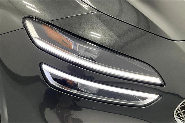 Photo of 2024 Makalu Gray Genesis G70