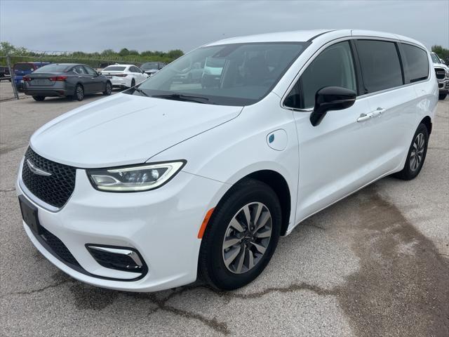 2024 Chrysler Pacifica Hybrid