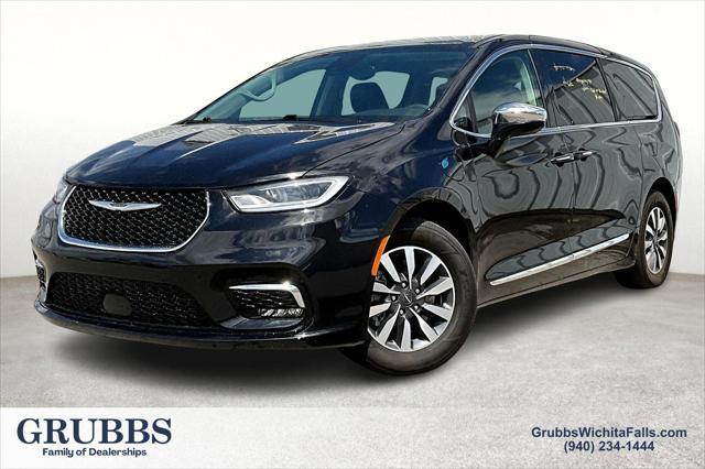 2023 Chrysler Pacifica Hybrid