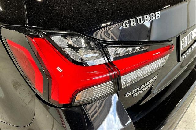 Photo of 2022 Labrador Black Pearl Mitsubishi Outlander Sport