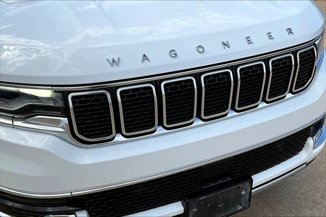 Photo of 2022 Bright White Clearcoat Jeep Wagoneer