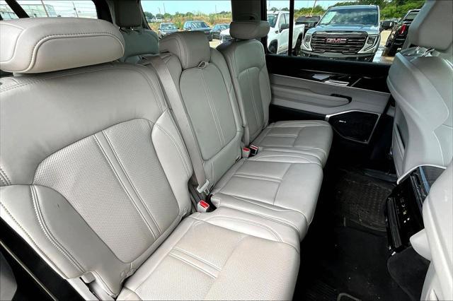 Photo of 2022 Bright White Clearcoat Jeep Wagoneer