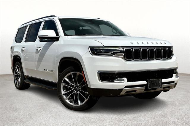 Photo of 2022 Bright White Clearcoat Jeep Wagoneer