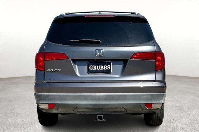 Photo of 2017 Modern Steel Metallic Honda Pilot