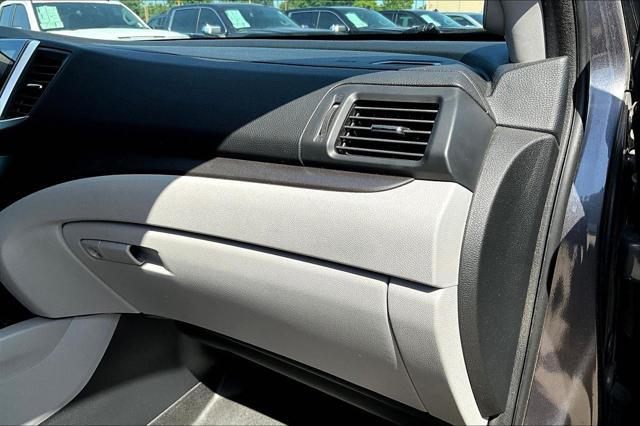 Photo of 2017 Modern Steel Metallic Honda Pilot