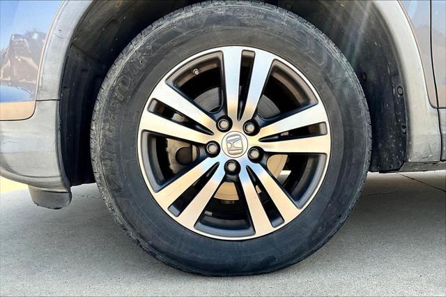 Photo of 2017 Modern Steel Metallic Honda Pilot