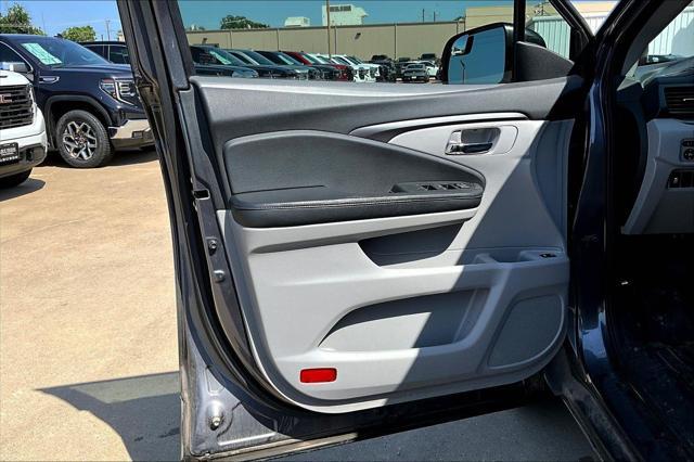 Photo of 2017 Modern Steel Metallic Honda Pilot