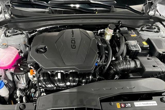 Photo of 2025 GRAY Kia K5