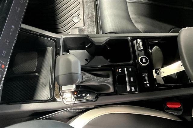 Photo of 2025 GRAY Kia K5