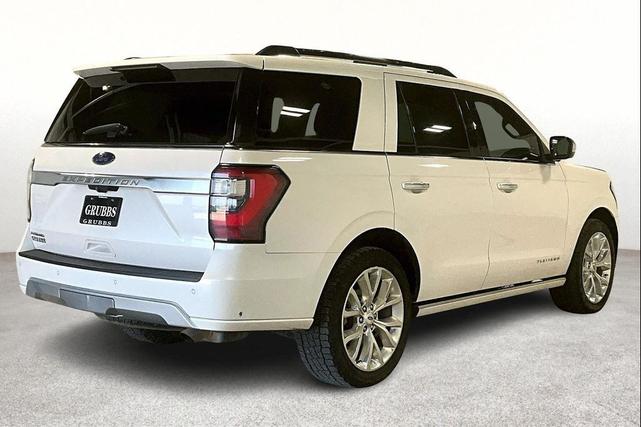 Photo of 2019 White Platinum Metallic Tri-Coat Ford Expedition
