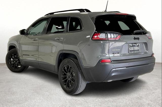 Photo of 2023 Sting-Gray Clearcoat Jeep Cherokee