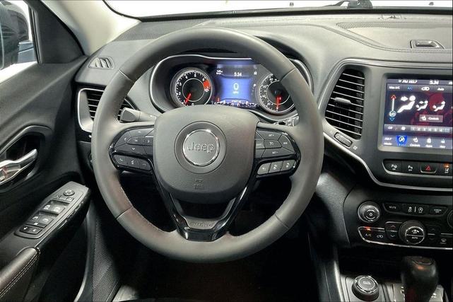Photo of 2023 Sting-Gray Clearcoat Jeep Cherokee