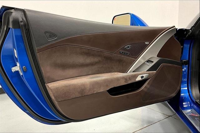 Photo of 2014 Laguna Blue Tintcoat Chevrolet Corvette Stingray