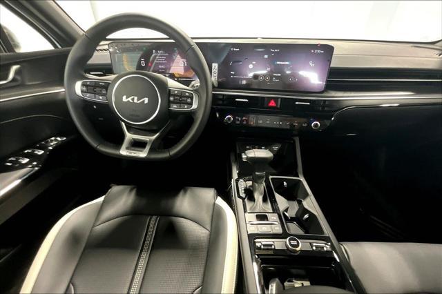 Photo of 2025  Kia K5