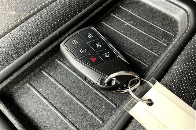Photo of 2021 Onyx Black GMC Yukon XL