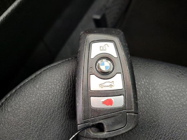 Photo of 2017 White BMW X3