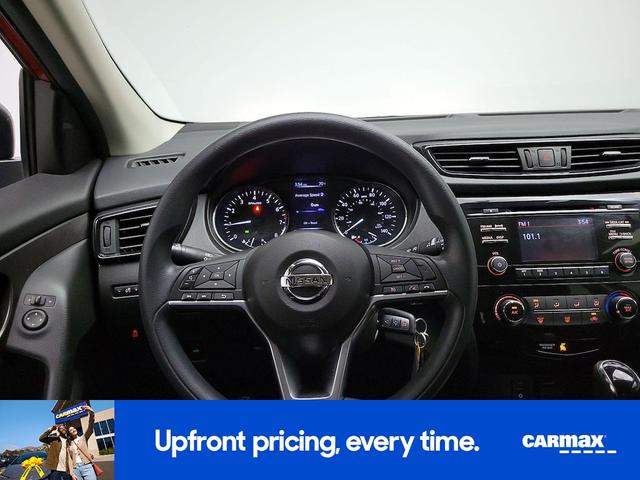 Photo of 2018 Red Nissan Rogue Sport