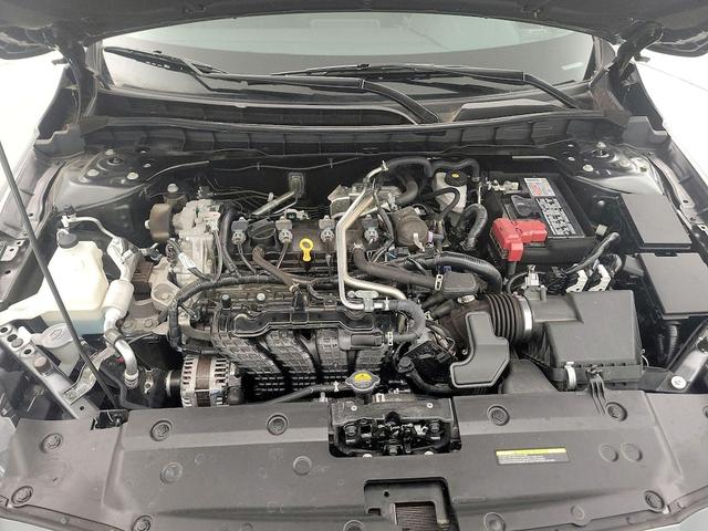 Photo of 2022 Black Nissan Altima