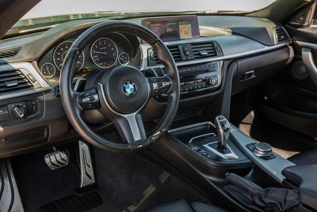 Photo of 2019 Black Sapphire Metallic BMW 430