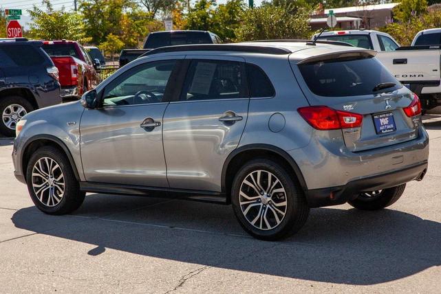 Photo of 2016 Cool Silver Metallic Mitsubishi Outlander Sport