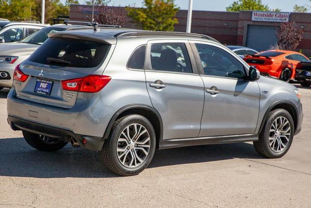 Photo of 2016 Cool Silver Metallic Mitsubishi Outlander Sport