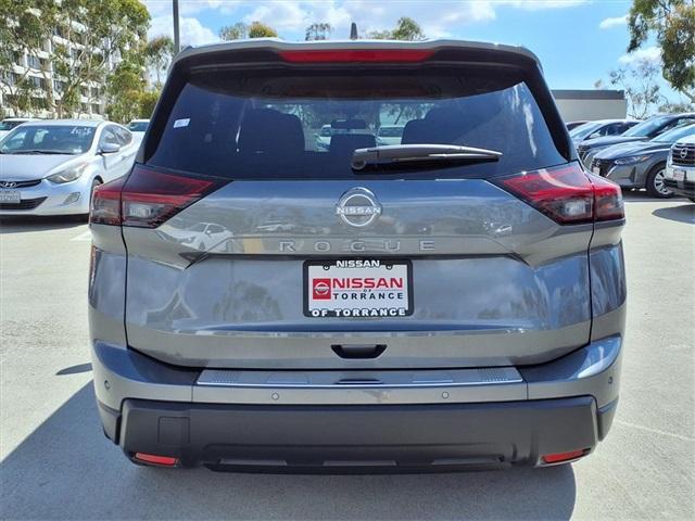 Photo of 2026 Gun Metallic Nissan Rogue