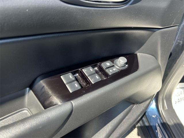 Photo of 2022 Deep Crystal Blue Mica Mazda CX-5