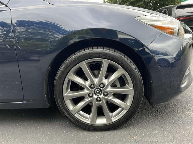 Photo of 2018 Deep Crystal Blue Mica Mazda Mazda3