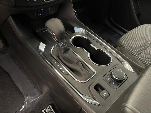 Photo of 2022 Mosaic Black Metallic Chevrolet Traverse