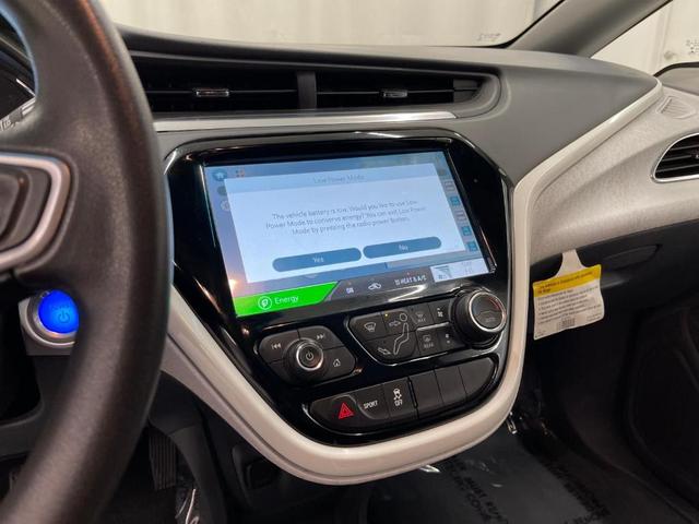 Photo of 2018 Summit White Chevrolet Bolt EV