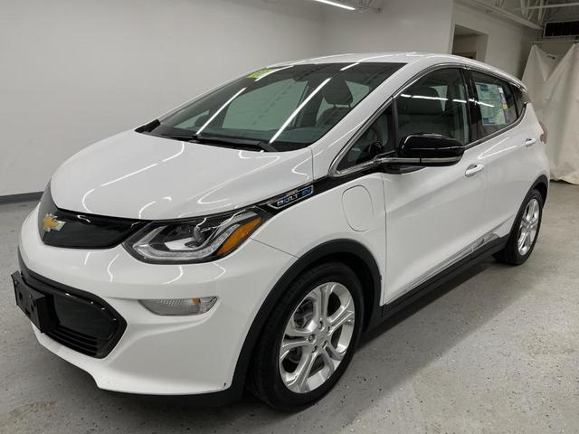 Photo of 2018 Summit White Chevrolet Bolt EV