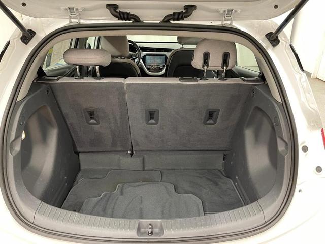 Photo of 2018 Summit White Chevrolet Bolt EV