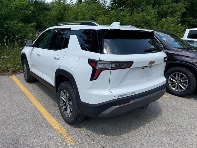 Photo of 2025 Summit White Chevrolet Equinox
