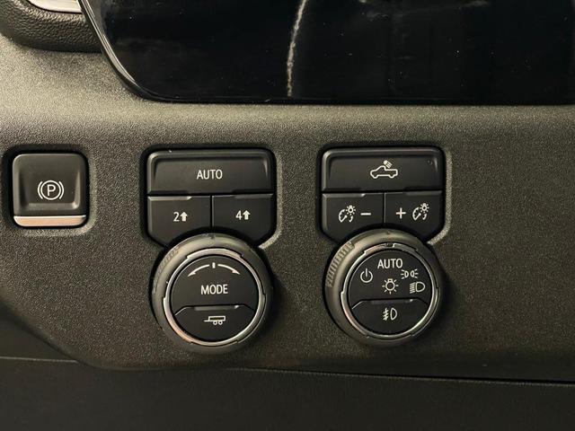 Photo of 2022 Glacier Blue Metallic Chevrolet Silverado 1500