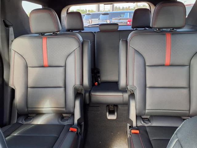 Photo of 2026 Mosaic Black Metallic Chevrolet Traverse