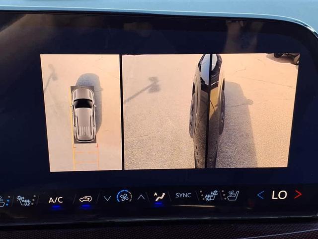 Photo of 2026 Mosaic Black Metallic Chevrolet Traverse