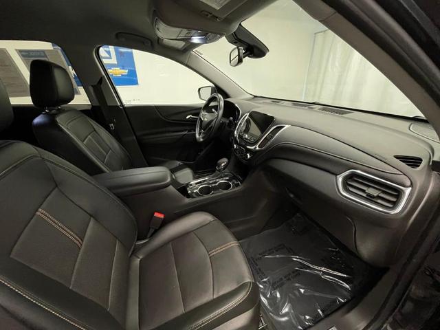 Photo of 2022 Gray Chevrolet Equinox