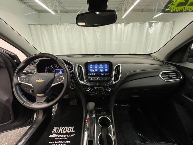 Photo of 2022 Gray Chevrolet Equinox
