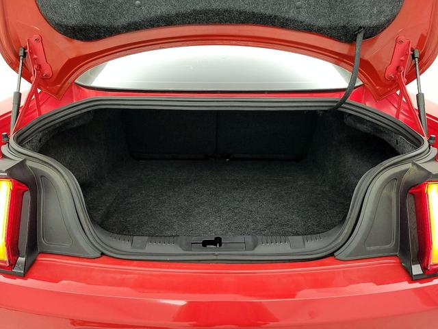 Photo of 2018 Red Ford Mustang