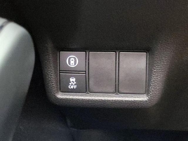Photo of 2022 Gray Honda Civic