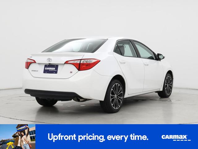 Photo of 2015 White Toyota Corolla