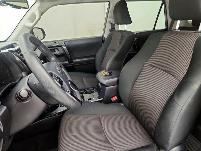 Photo of 2022 Gray Toyota 4Runner