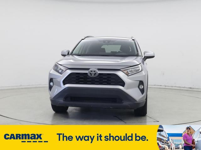 Photo of 2019 Silver Toyota RAV4