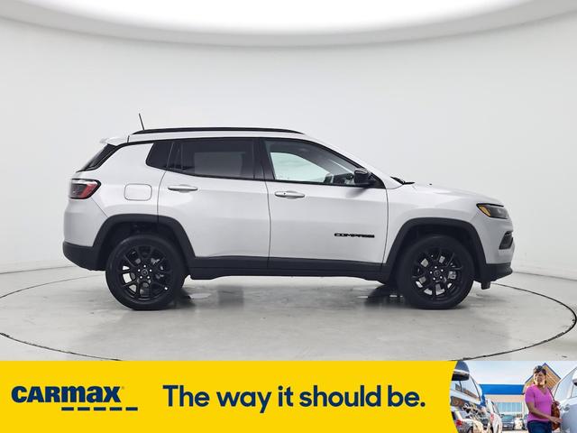 Photo of 2025 Silver Jeep Compass