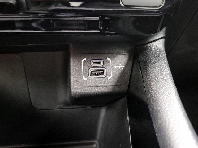 Photo of 2025 Silver Jeep Compass