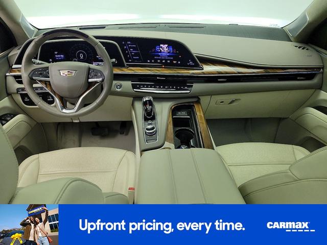 Photo of 2024 White Cadillac Escalade