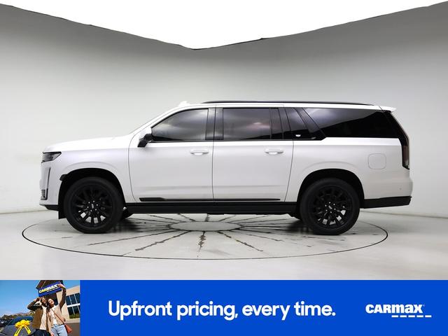 Photo of 2024 White Cadillac Escalade