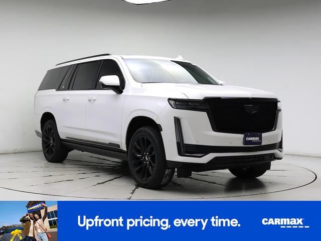Photo of 2024 White Cadillac Escalade