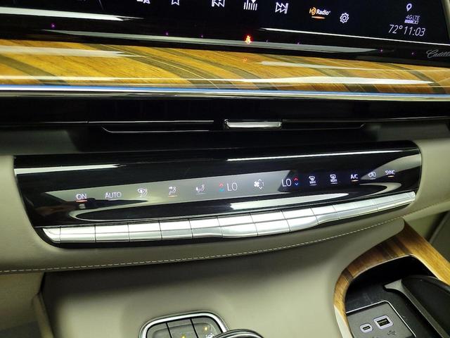 Photo of 2024 White Cadillac Escalade
